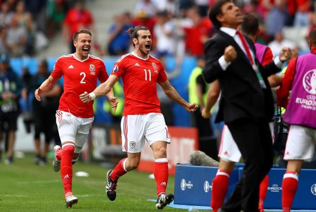 20h00 ngày 16/06, Anh vs xứ Wales: Hấp dẫn hơn nhờ Gareth Bale