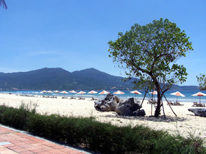 Bãi biển Phạm Văn Đồng đà nẵng