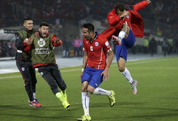 06h30 ngày 30/06, Chile vs Peru: Thiên đường gọi tên