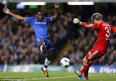 “Báo đen” gầm vang, Chelsea vùi dập Schalke