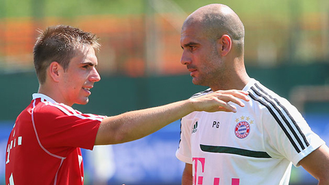 Pep Guardiola: Ai theo tôi thì "sống"...