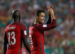 Ronaldo tịt ngòi, BĐN vẫn giật vé đến Nga đầy ngoạn mục