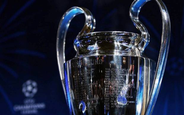 Bốc thăm vòng knock-out Champions League: Arsenal đụng Barca, Chelsea tái ngộ PSG