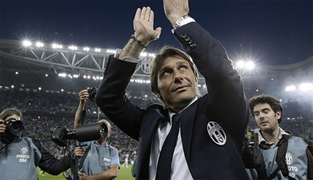 HLV Conte chia tay Juventus