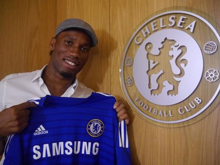 Drogba trở lại Chelsea sau 2 năm