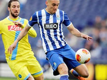 Porto 1-0 Napoli: Nhiều cơ hội, ít bàn thắng