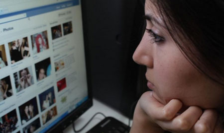 Thế giới ảo của Facebook khiến cuộc sống mệt mỏi