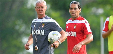 Falcao nổi cáu với Ranieri, Chelsea "mở cờ trong bụng"