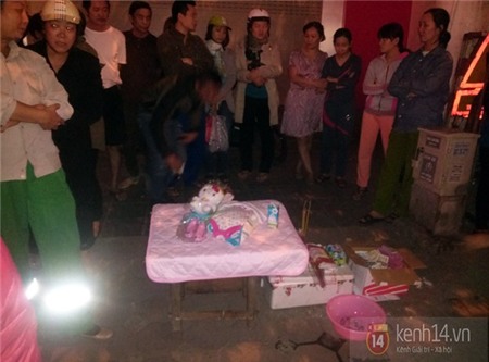 Hà Nội: Bàng hoàng phát hiện xác trẻ sơ sinh đẻ non bị vứt trên hè phố