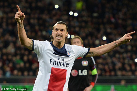 Ibra "lên đồng", PSG vùi dập Leverkusen