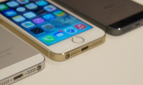 iPhone 5s vàng giảm giá cực mạnh tại Việt Nam