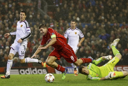 Liverpool "nhường" vé cho Basel, Arsenal đại thắng trên đất Thổ