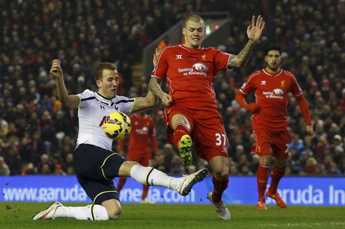 Balotelli "nổ súng", Liverpool hạ Tottenham ở Anfield