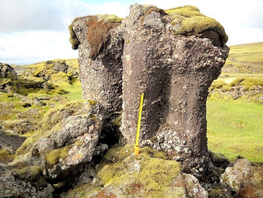 Lời giải về bí ẩn của trụ đá "xù xì" kỳ lạ ở Iceland