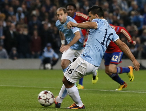 Man City thắng tưng bừng, cùng Bayern Munich vào vòng 16
