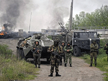 NATO "tố" Nga đưa 20.000 quân áp sát biên giới Ukraine