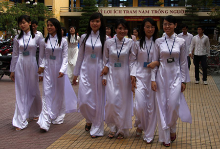 Ngày Nhà giáo Việt Nam 20.11: Thắt lòng những giấc mơ dang dở