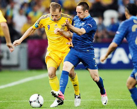 03h00 ngày 20/11, Pháp vs Ukraine: Gà gáy quá muộn