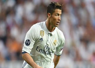 C.Ronaldo lần đầu lên tiếng về tương lai ở Real Madrid