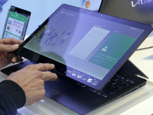Sony giới thiệu laptop VAIO biến hình ở Hà Nội
