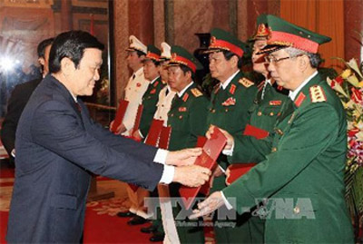 “Thêm 6 tướng công an ở tỉnh, quân đội phải tăng 12 tướng”