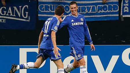 Schalke 0-3 Chelsea: El Nino trở lại, lợi hại "nhân đôi"