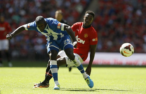 Welbeck sẽ thay thế vị trí của Rooney mùa giải mới?